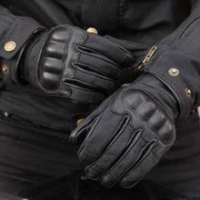 Load image into Gallery viewer, Merlin waxed leather glove blk
